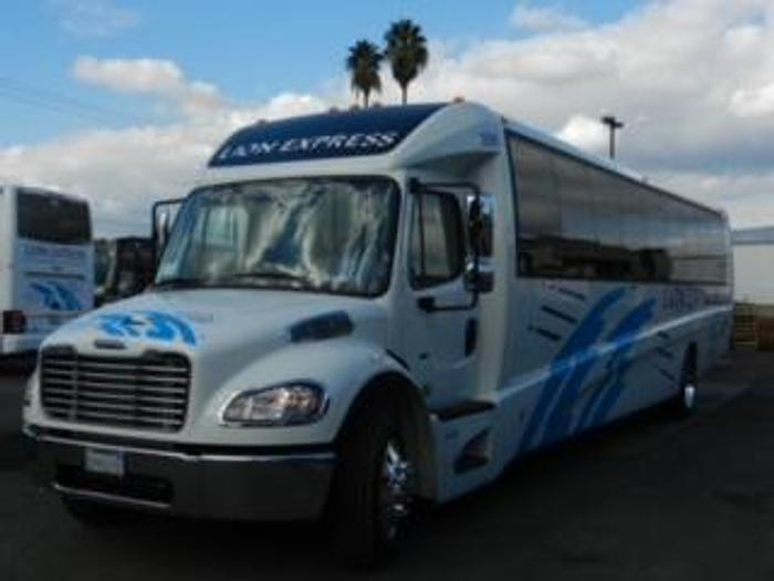 Used 2014 FREIGHTLINER 40LAV