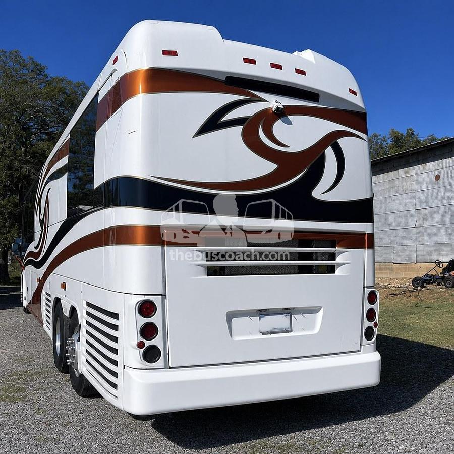 Used 2006 MCI J4500 Entertainer