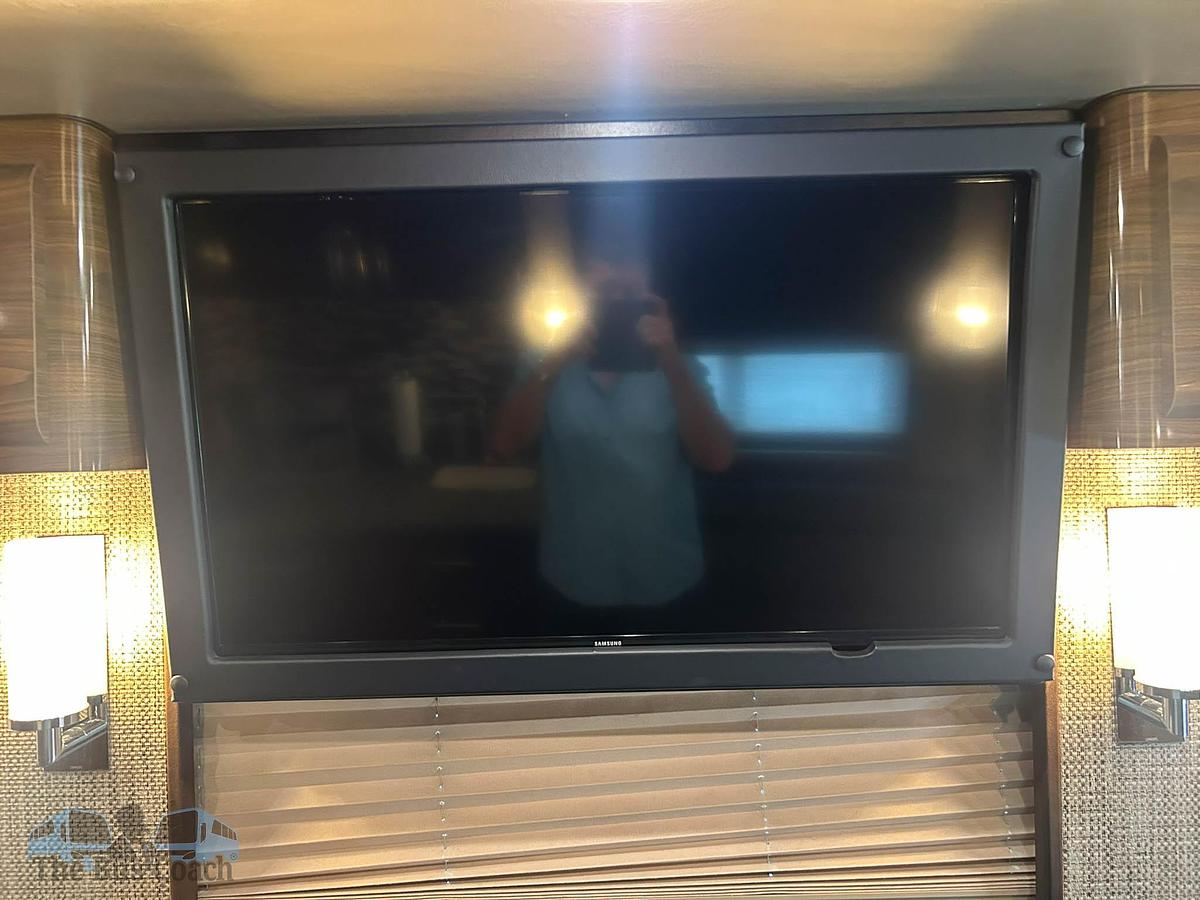 Used 2008 PREVOST XLII