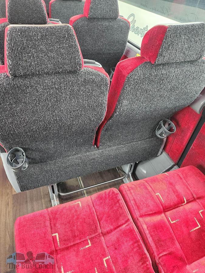 Used 2018 MCI J4500 ADA