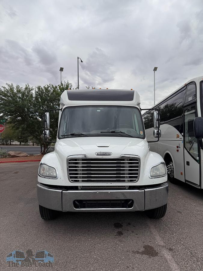 Used 2018 FREIGHTLINER GM40