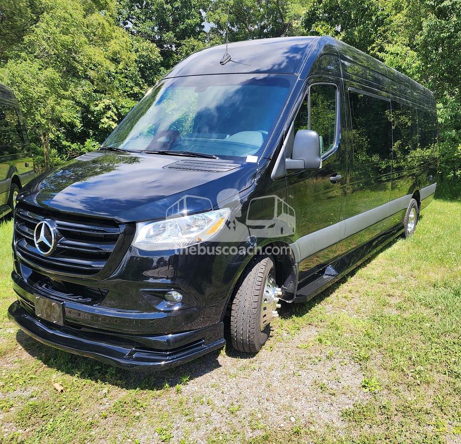 2026 Mercedes Benz 3500 Ext Family