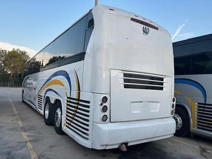 Used 2003 MCI J4500