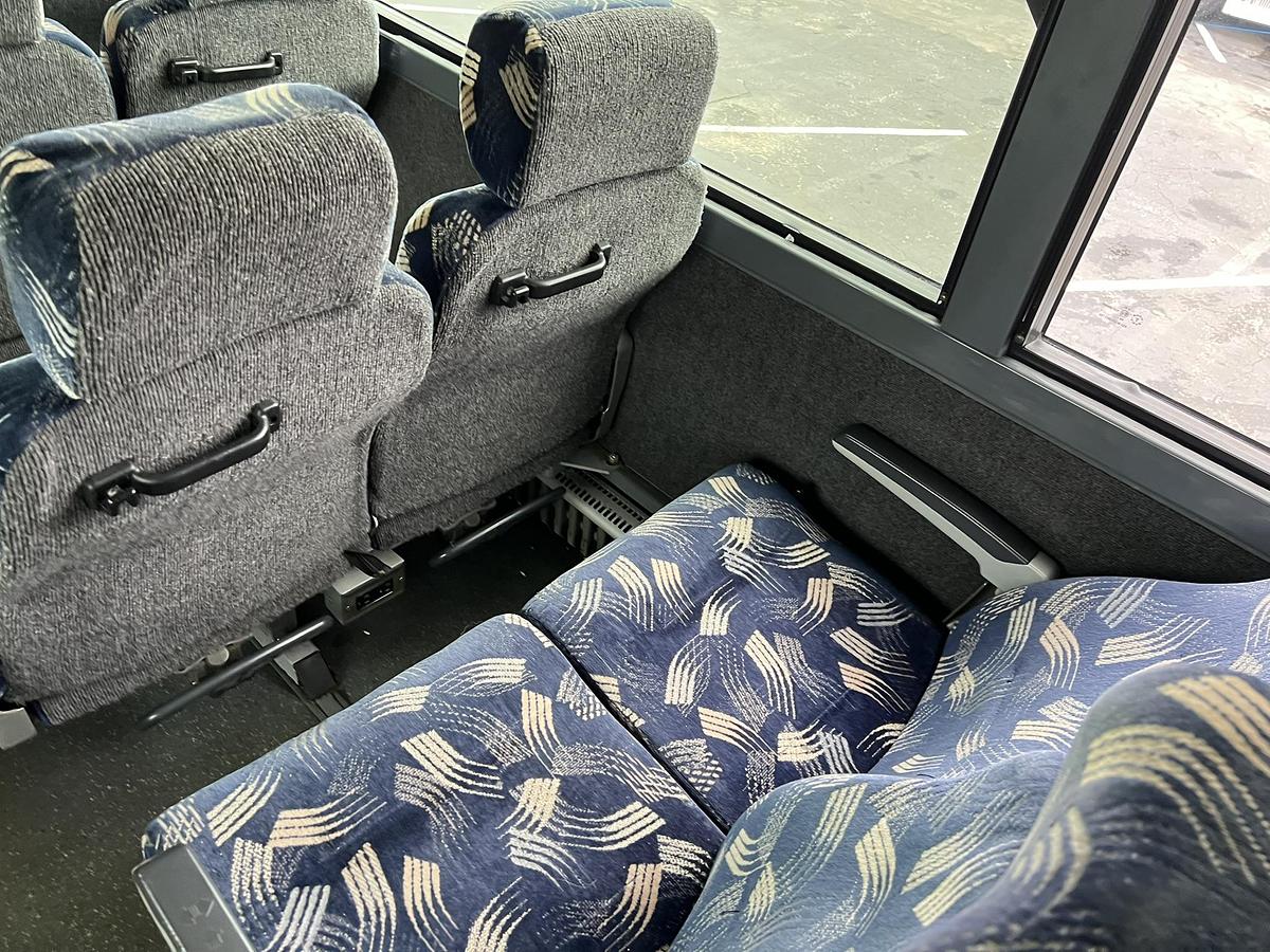 Used 2006 VAN HOOL C2045