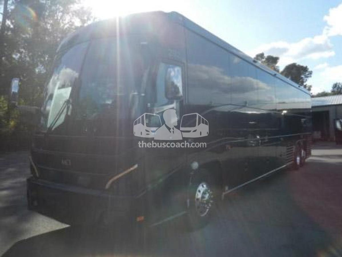 Used 2019 MCI J4500