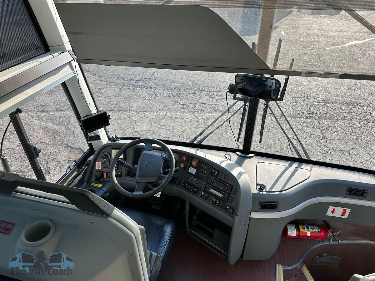 Used 2016 VOLVO 9700
