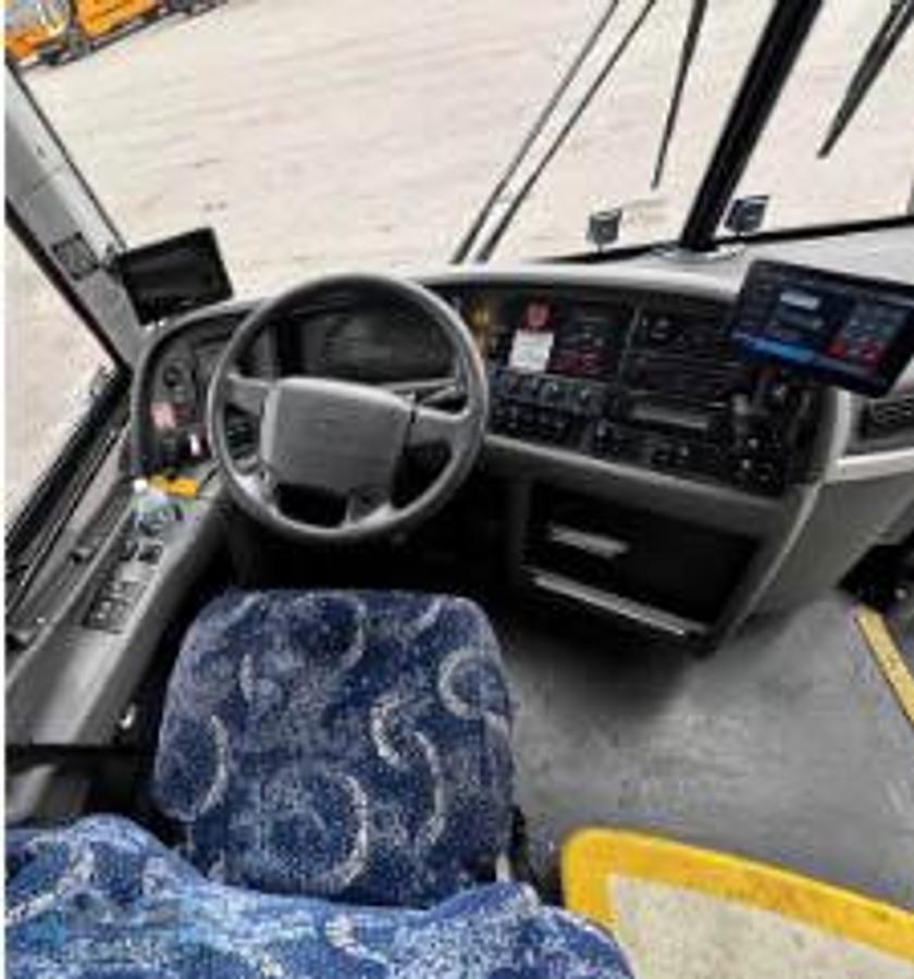 Used 2014 VOLVO 9700 ADA