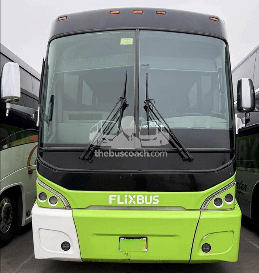 Used 2015 MCI J4500