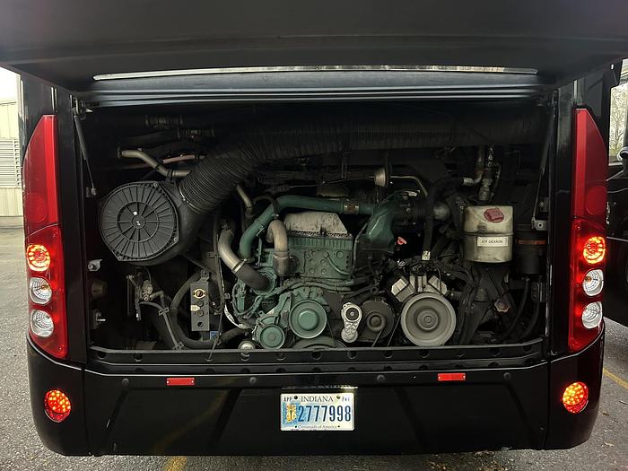 Used 2018 VOLVO 9700