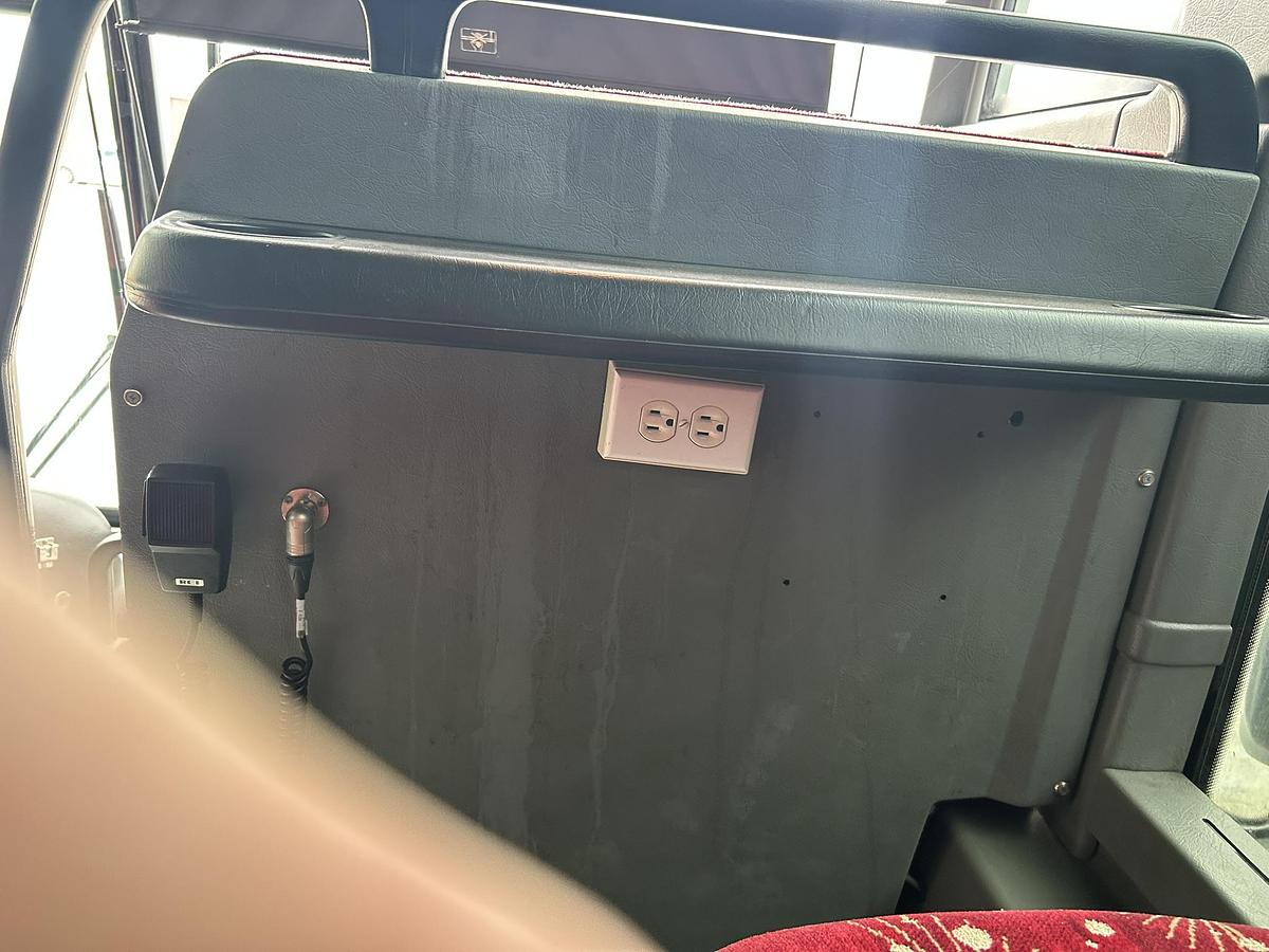 Used 2005 PREVOST H3-45