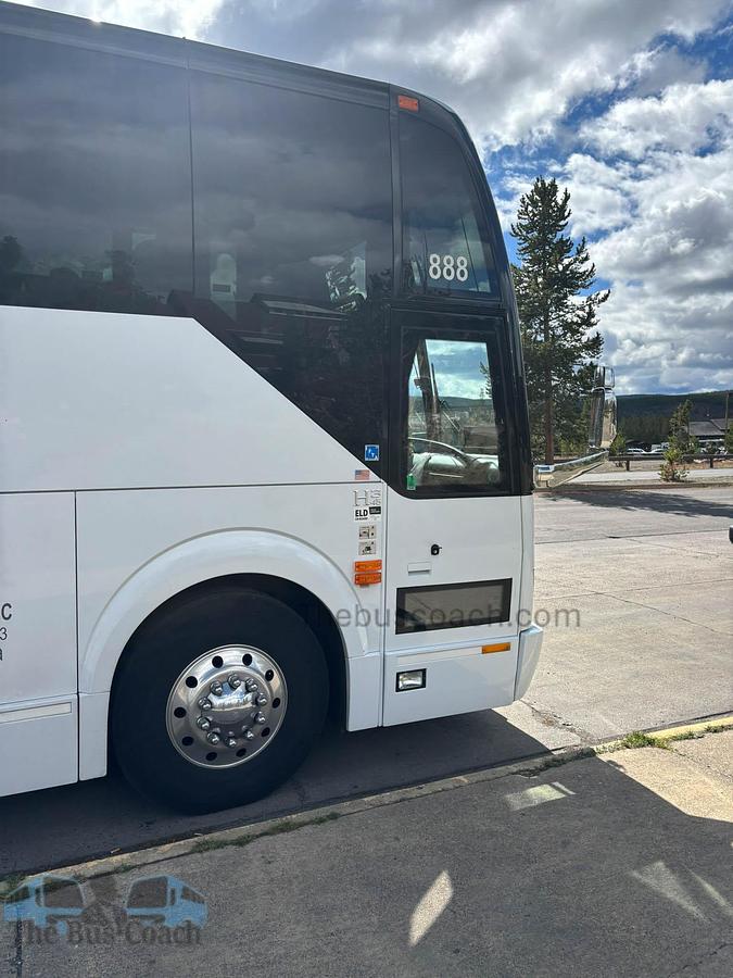 Used 2019 PREVOST H3-45