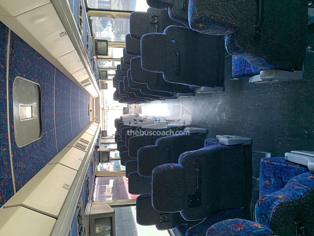 Used 2003 MCI D4500