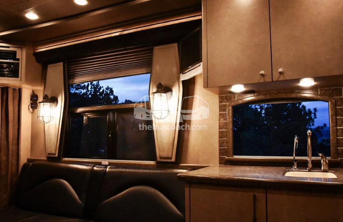 Used 2006 PREVOST XLII Entertainer Willie