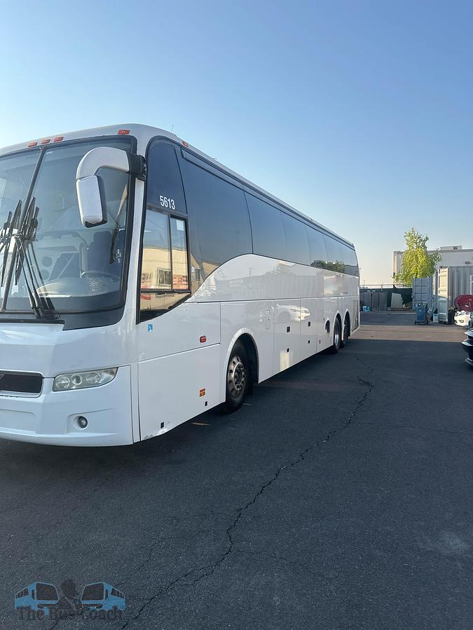 Used 2016 VOLVO 9700