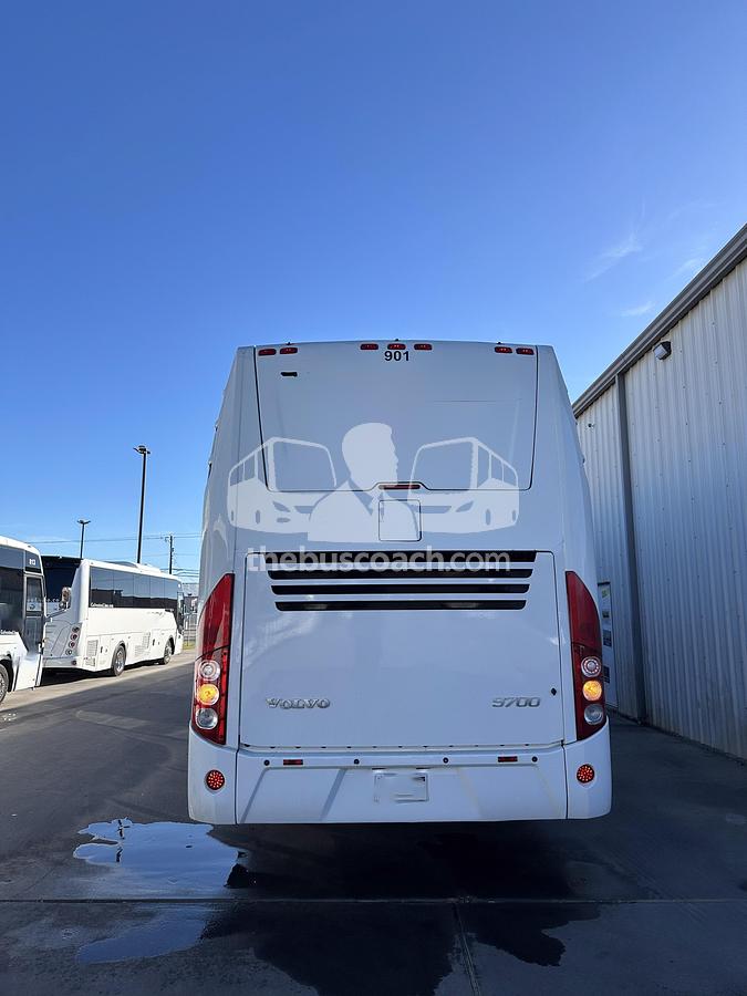 Used 2017 VOLVO 9700