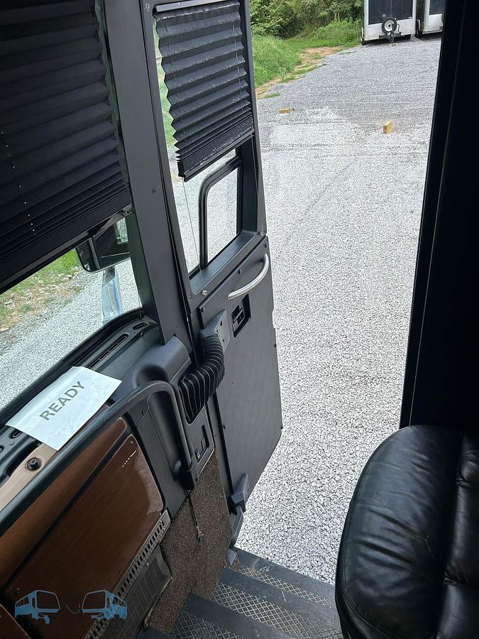 Used 2008 PREVOST XLII