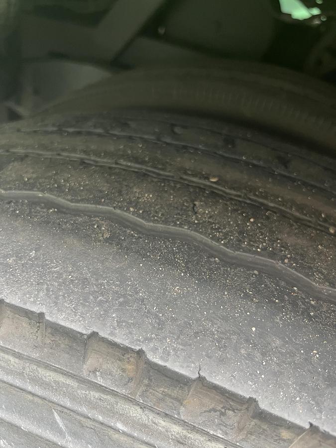 Used 2019 MCI J4500 ADA