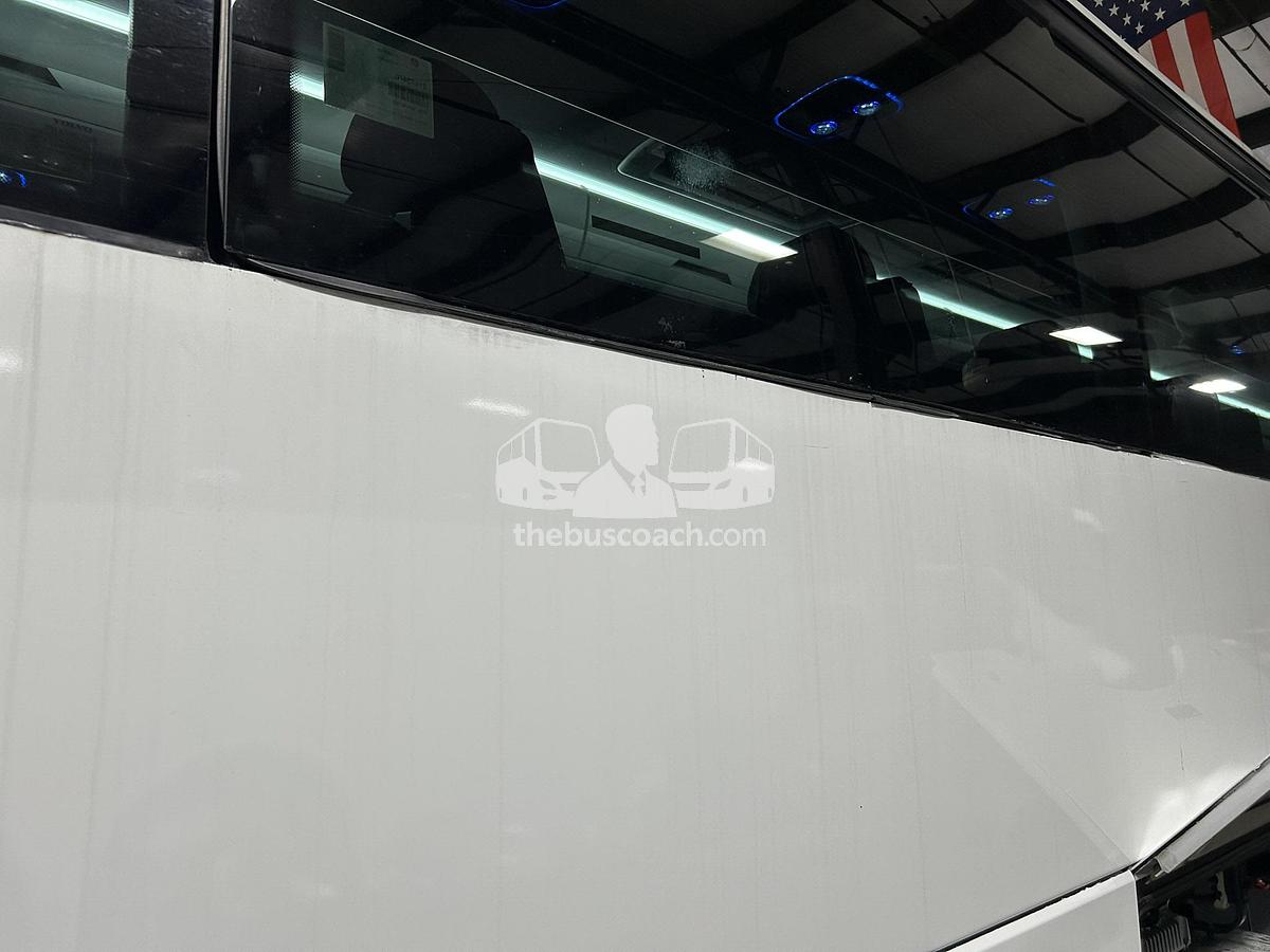 Used 2019 VOLVO 9700 ADA