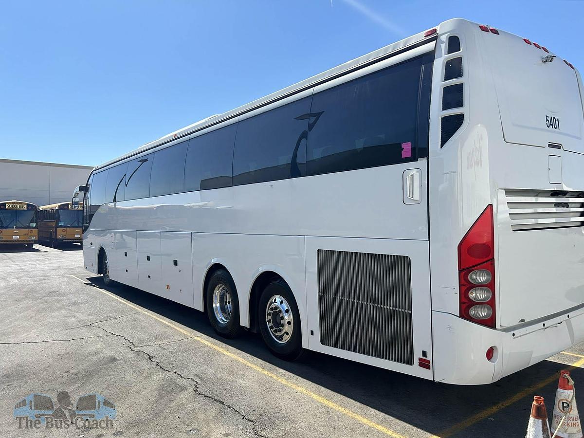 Used 2016 VOLVO 9700