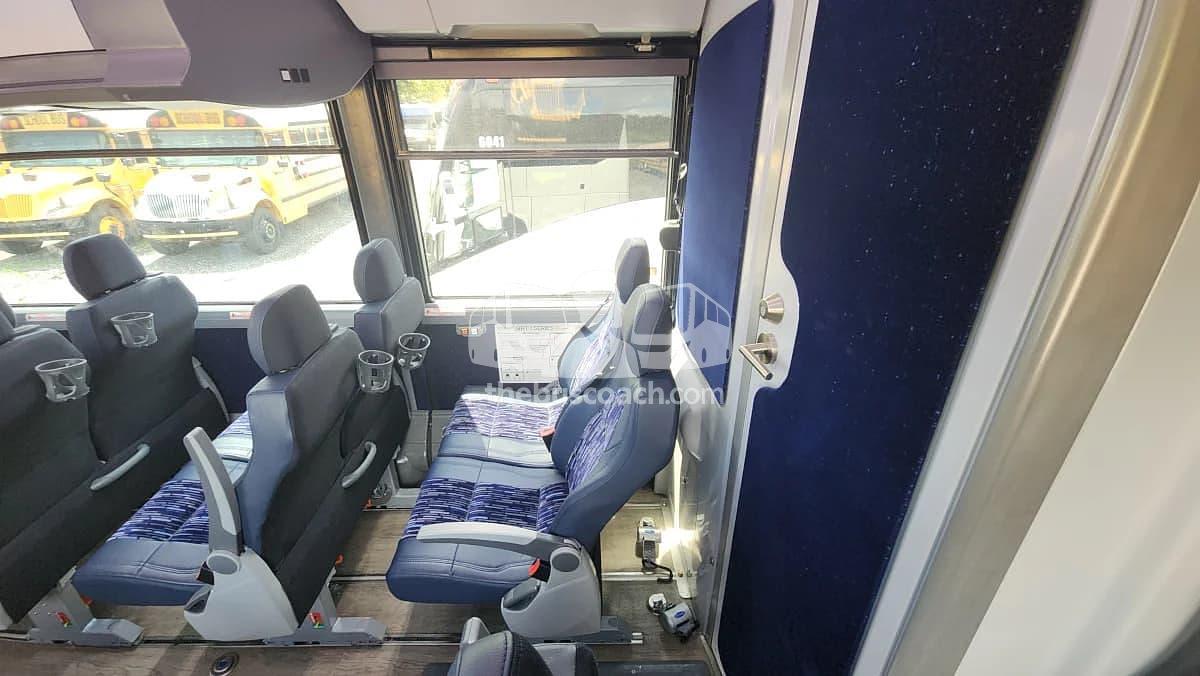 Used 2025 MCI J4500 ADA