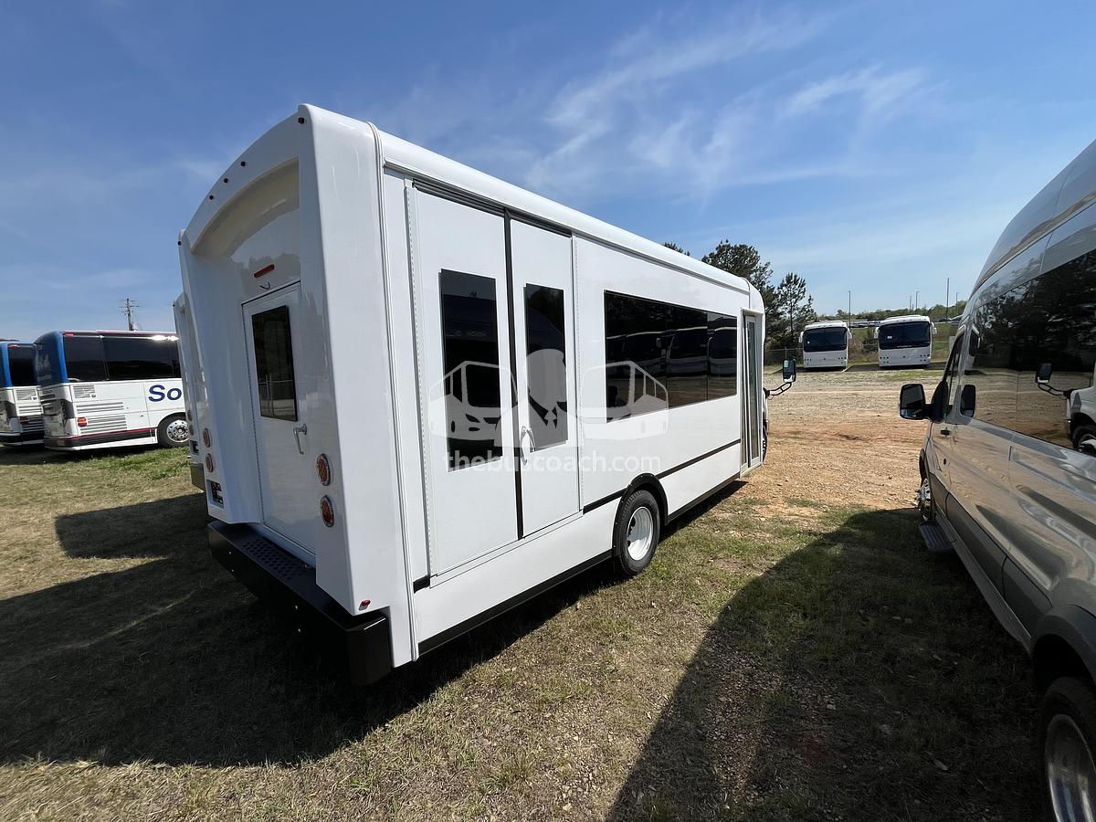 2026 FORD E450