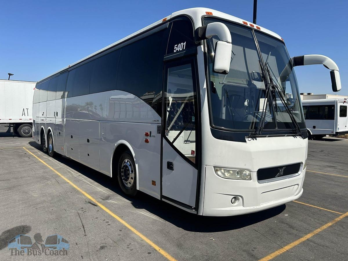 Used 2016 VOLVO 9700