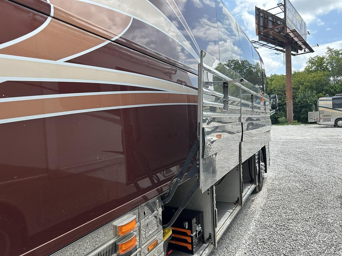 Used 2008 PREVOST XLII