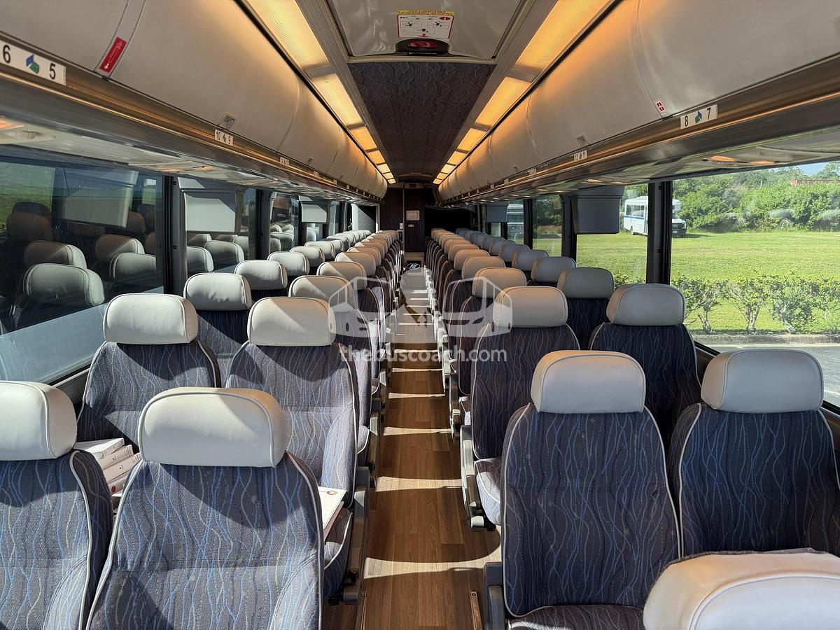 Used 2007 MCI J4500