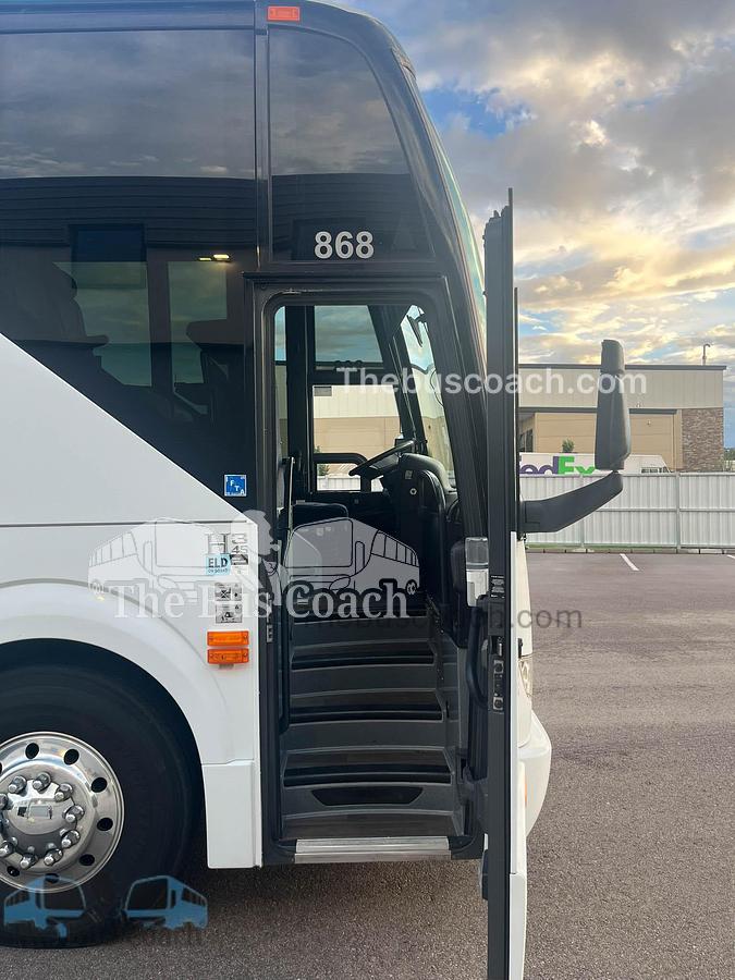 Used 2019 PREVOST H3-45