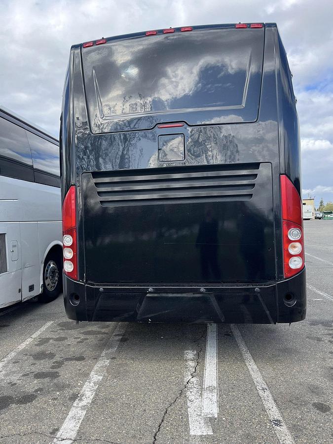 Used 2018 VOLVO 9700