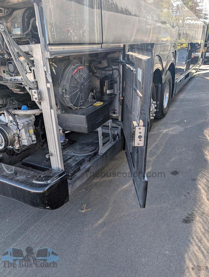 Used 2019 PREVOST H3-45