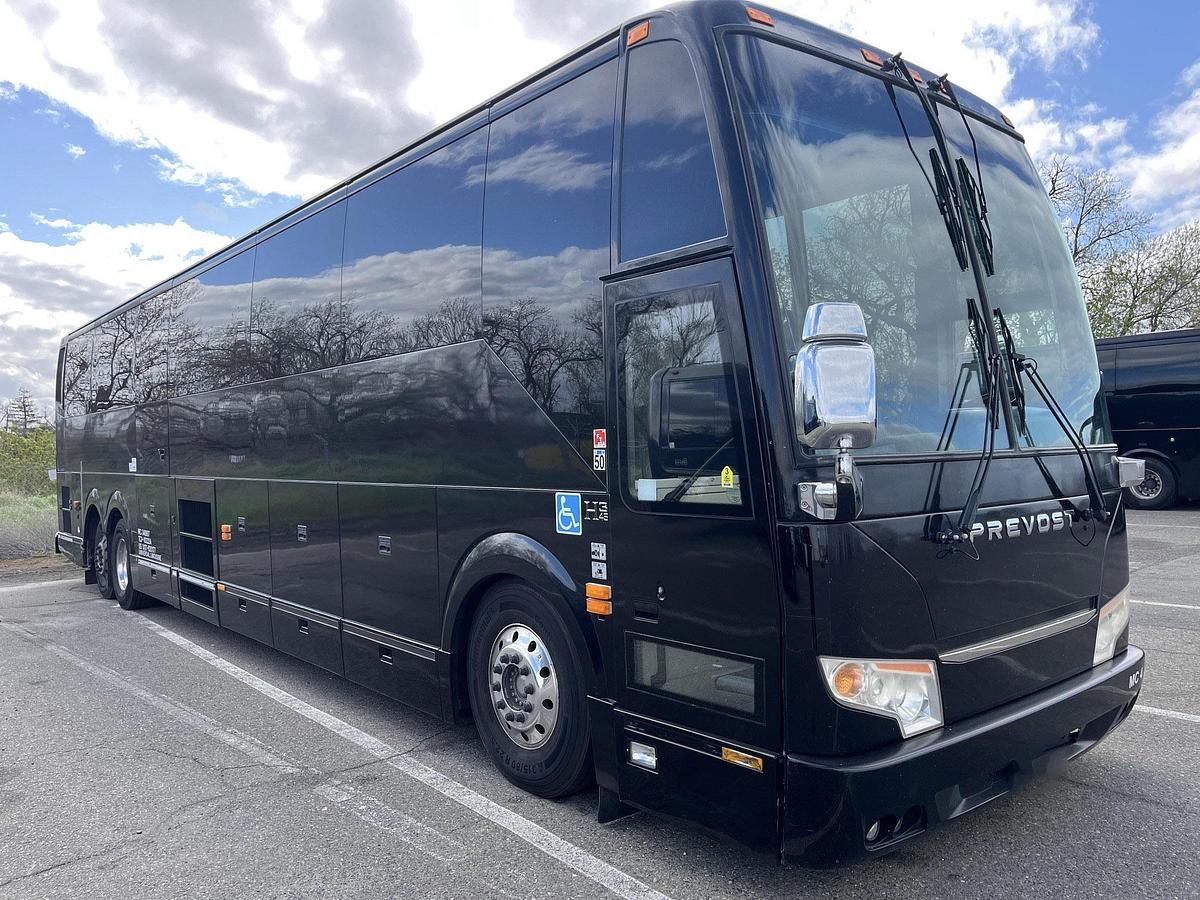 Used 2016 PREVOST H3-45 ADA