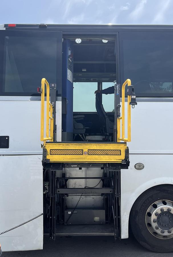 Used 2015 VAN HOOL TX45