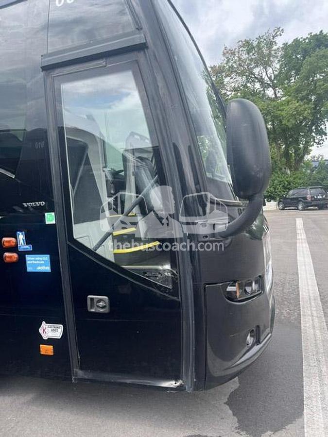 Used 2019 VOLVO 9700