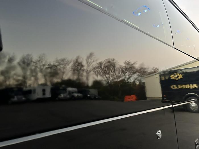 Used 2018 VOLVO 9700