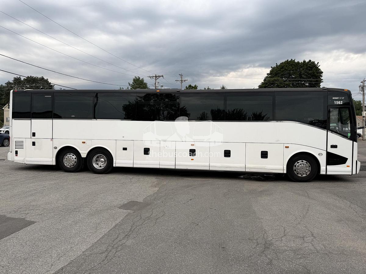 Used 2019 VAN HOOL CX45