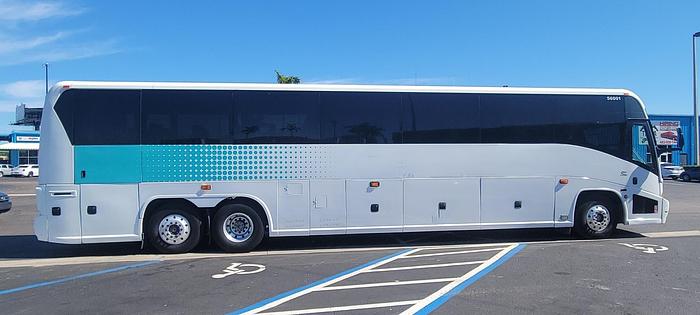 Used 2008 MCI J4500 ADA