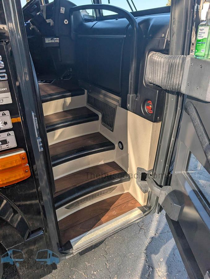 Used 2019 PREVOST H3-45