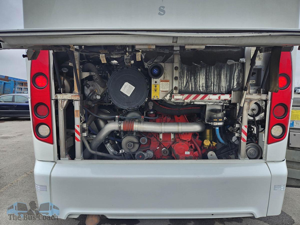 Used 2019 MCI J4500 ADA