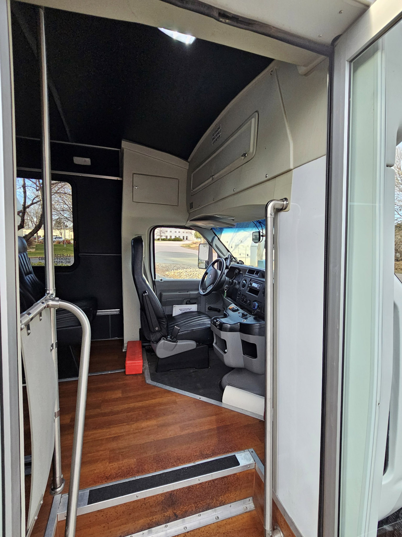 Used 2015 CHAMPION E450 Challenger