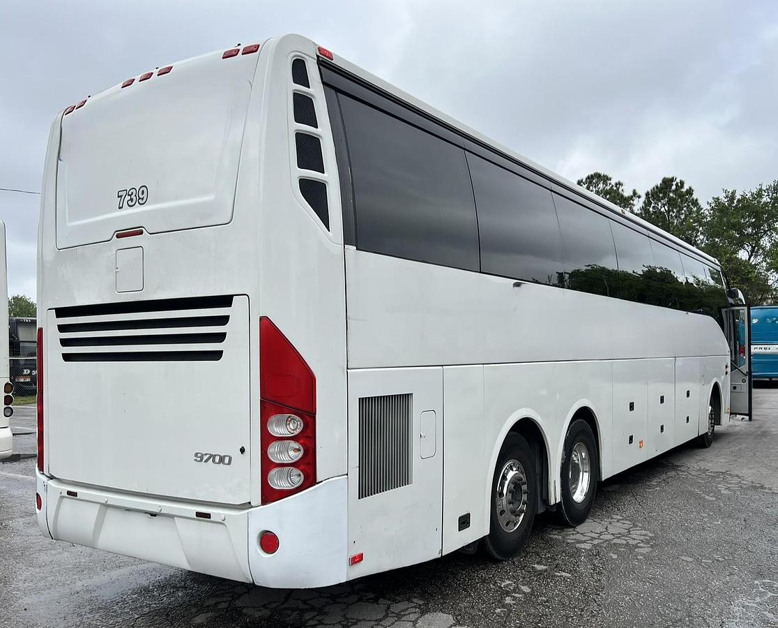 Used 2016 VOLVO 9700