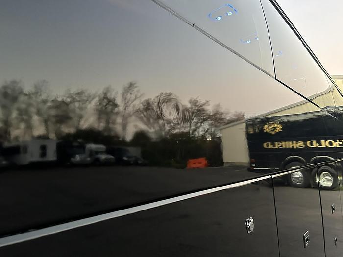 Used 2018 VOLVO 9700