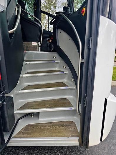 Used 2023 VAN HOOL CX45