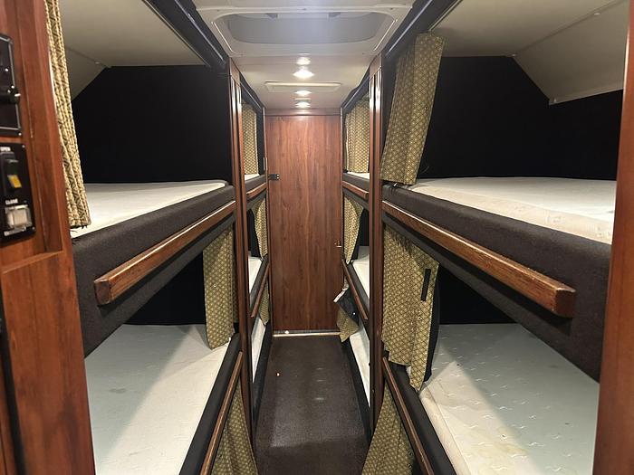 Used 2005 PREVOST XL2 Entertainer