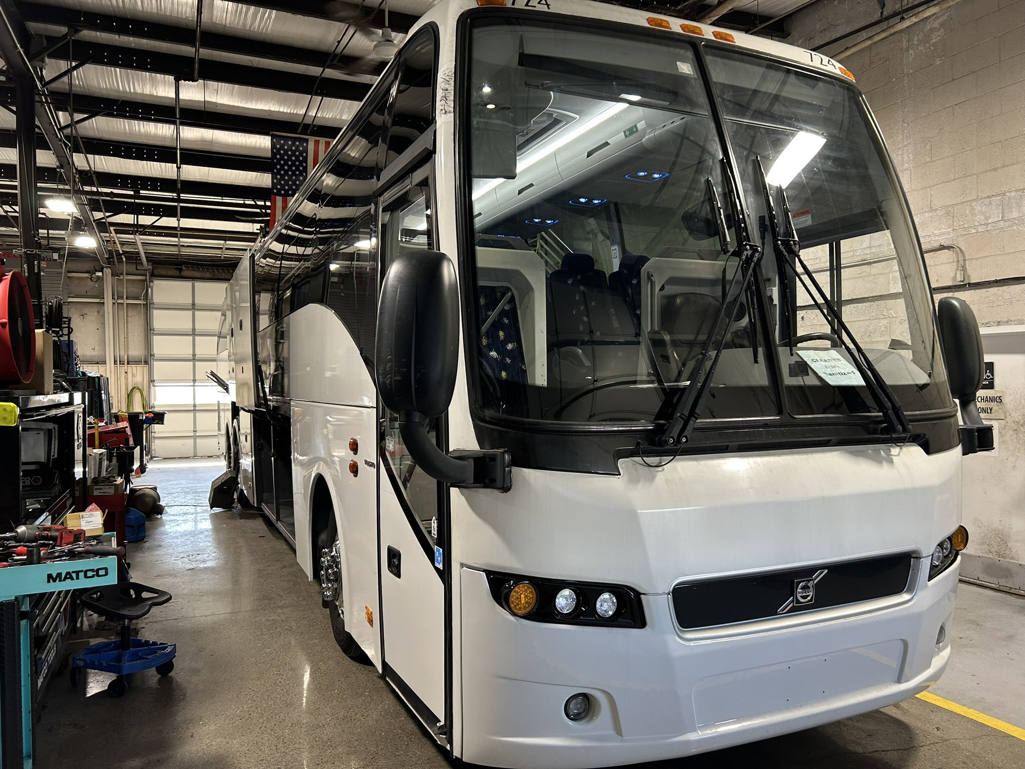 Used 2019 VOLVO 9700 ADA