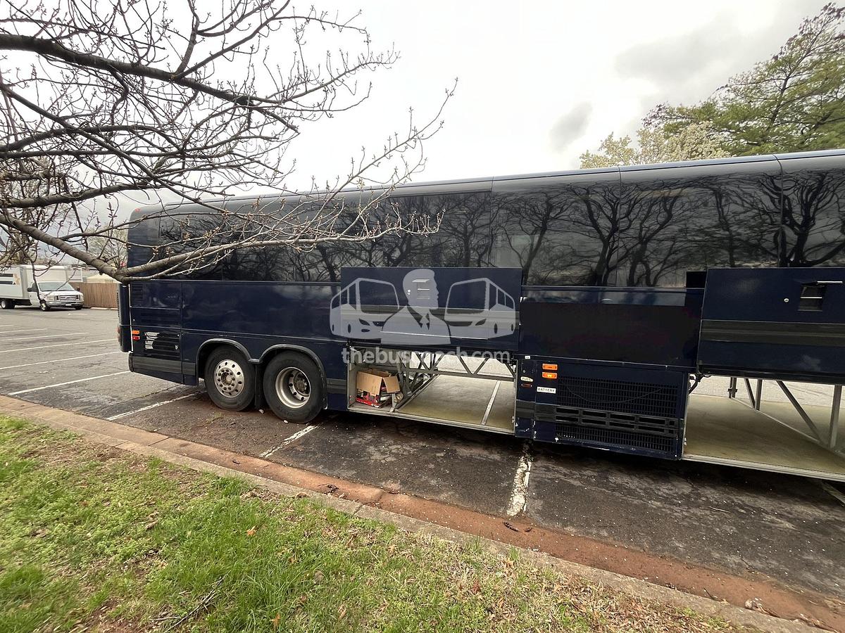 Used 2006 PREVOST X3-45