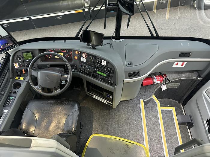 Used 2018 VOLVO 9700