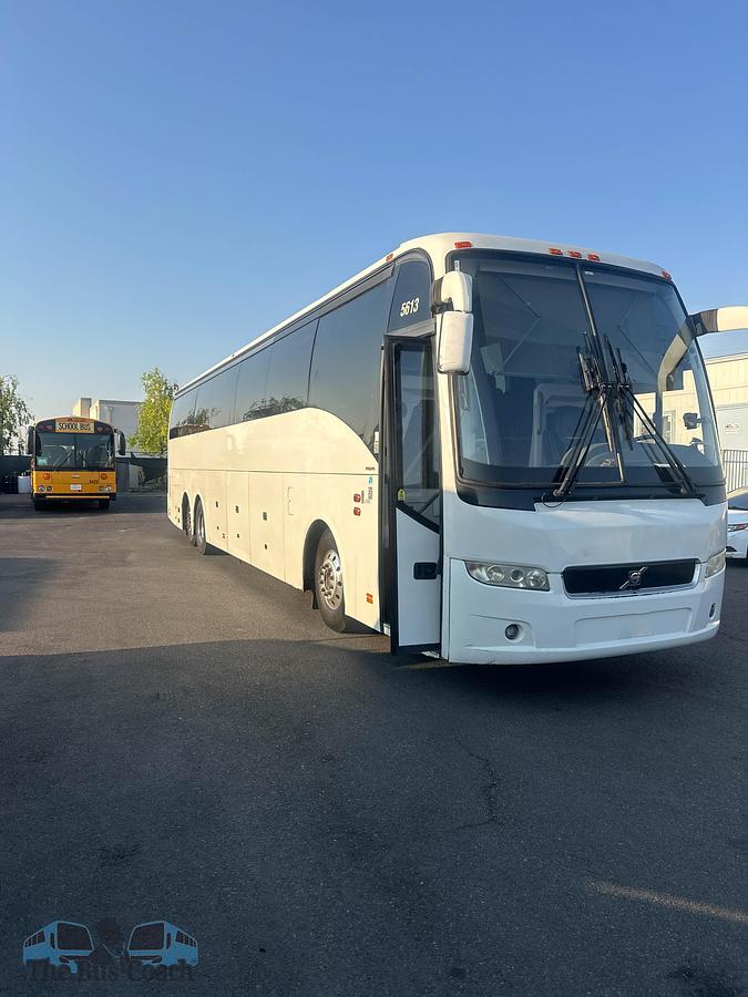 Used 2016 VOLVO 9700