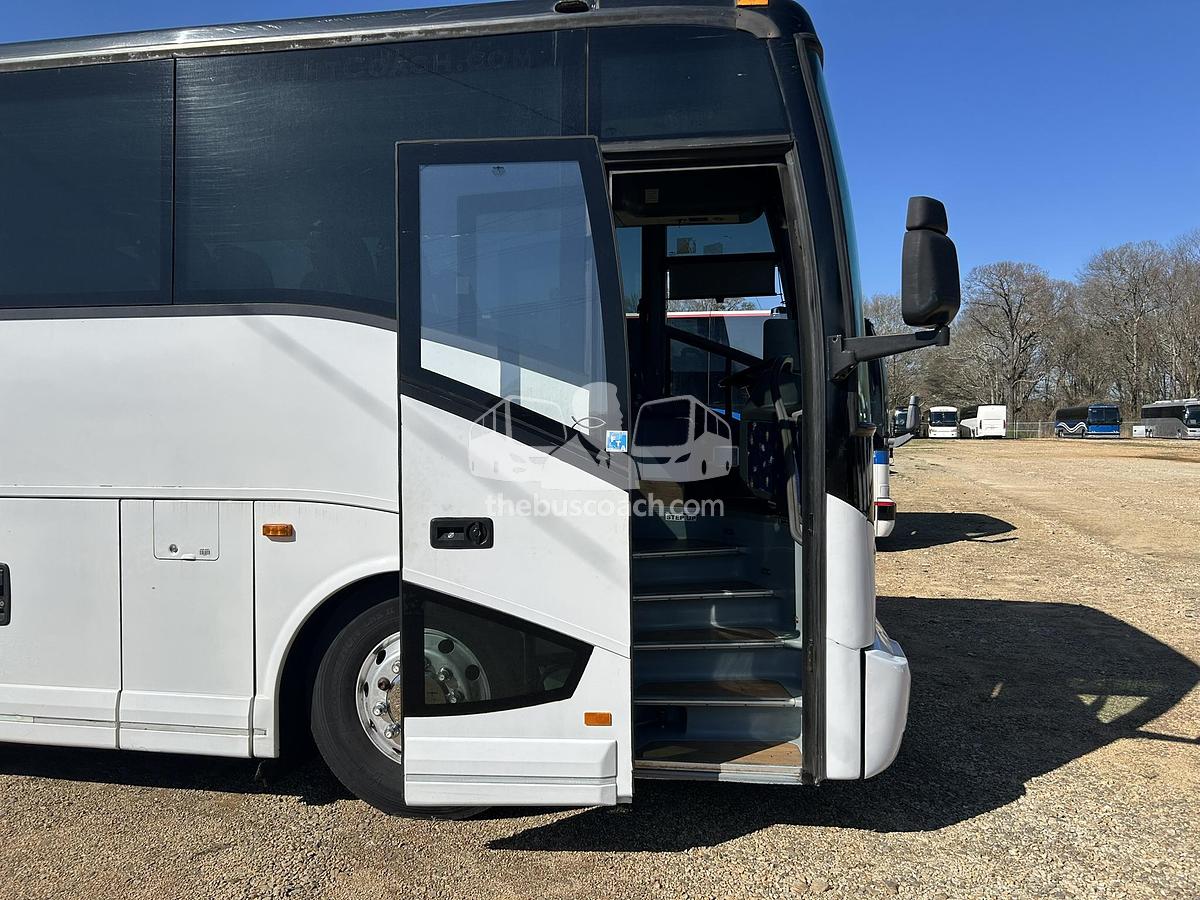 Used 2016 VAN HOOL CX45