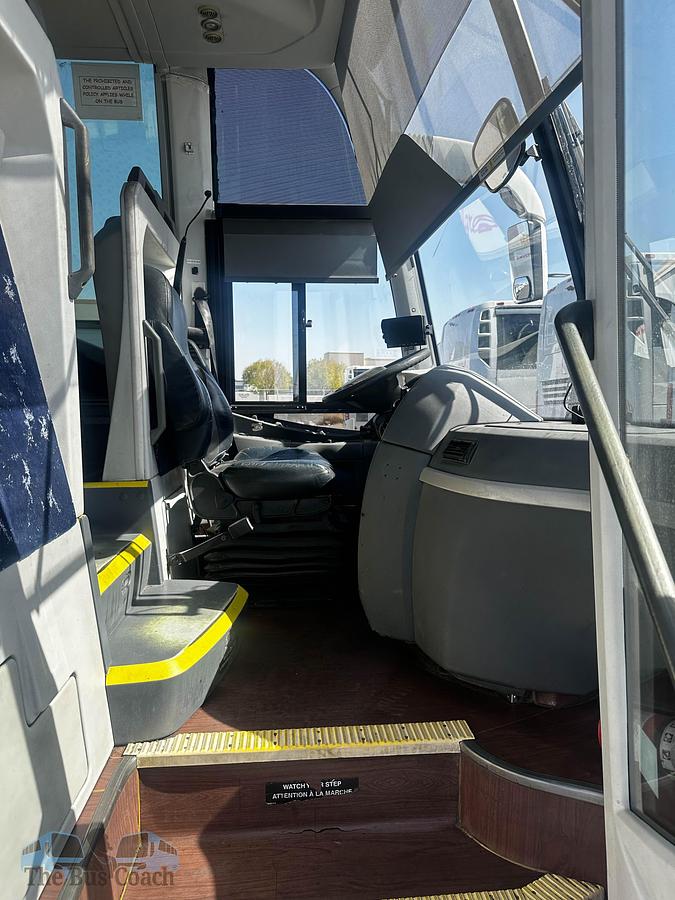 Used 2015 VOLVO 9700